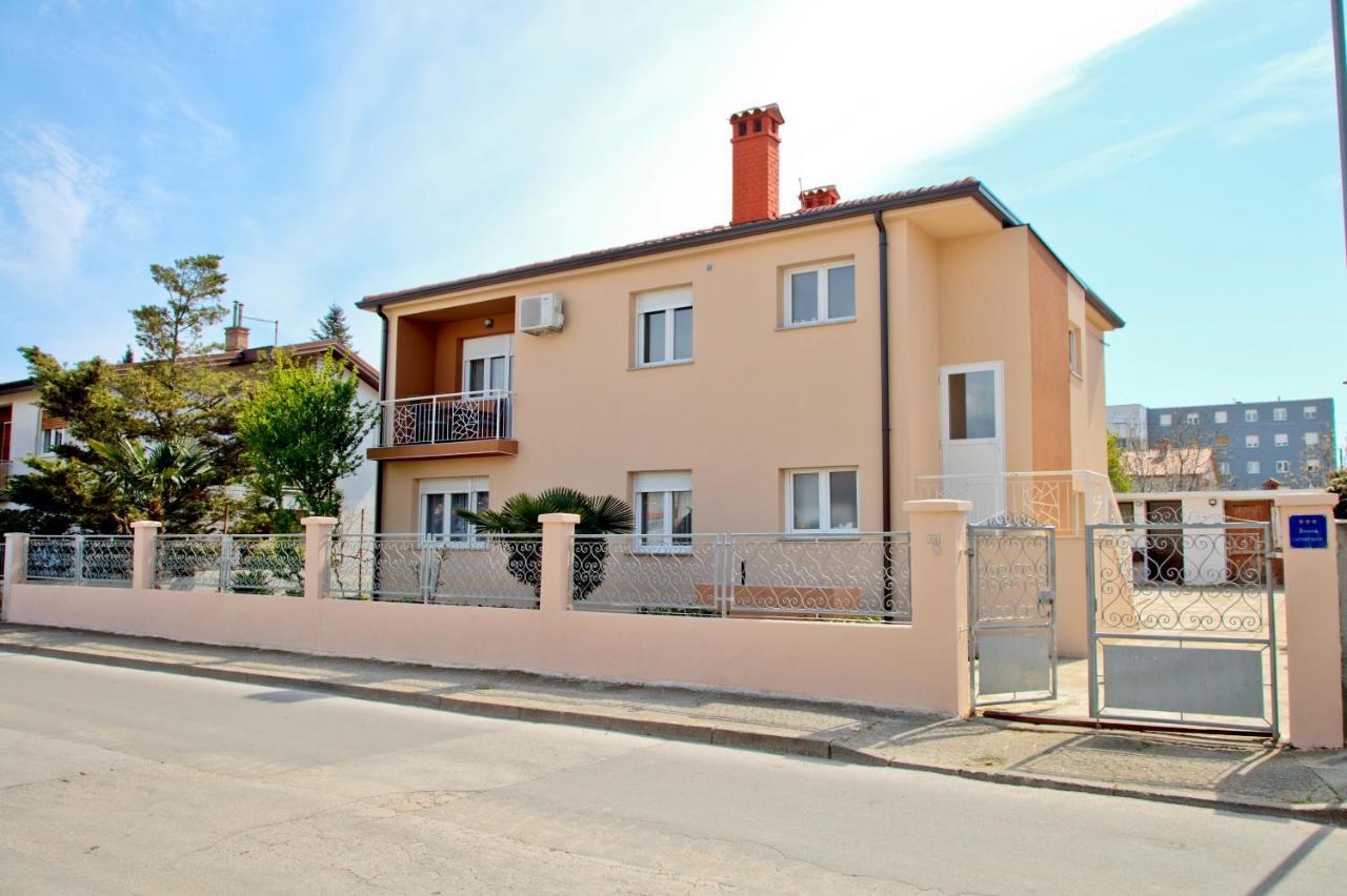 Apartment Kris PUY Exterior foto